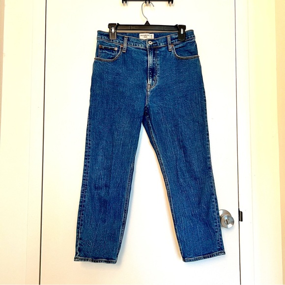 Abercrombie & Fitch High Rise Mom Jeans - Picture 5 of 5